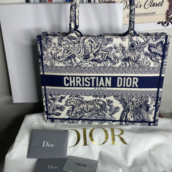 Small Dior Book Tote Excellent condition full inclusion - Picture 8 of 11